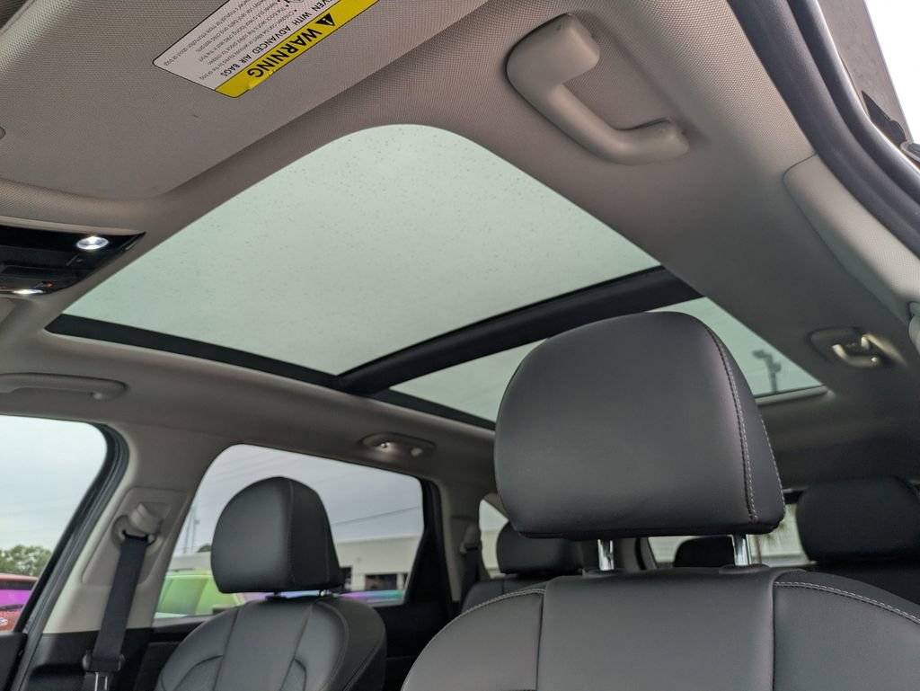 Used 2023 Kia Sorento EX w/ Panoramic Sunroof Package FWD image 16