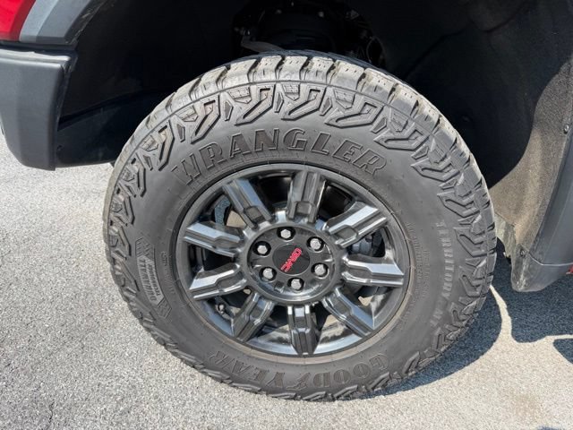 Used 2024 GMC Sierra 1500 AT4X AWD/4WD image 10