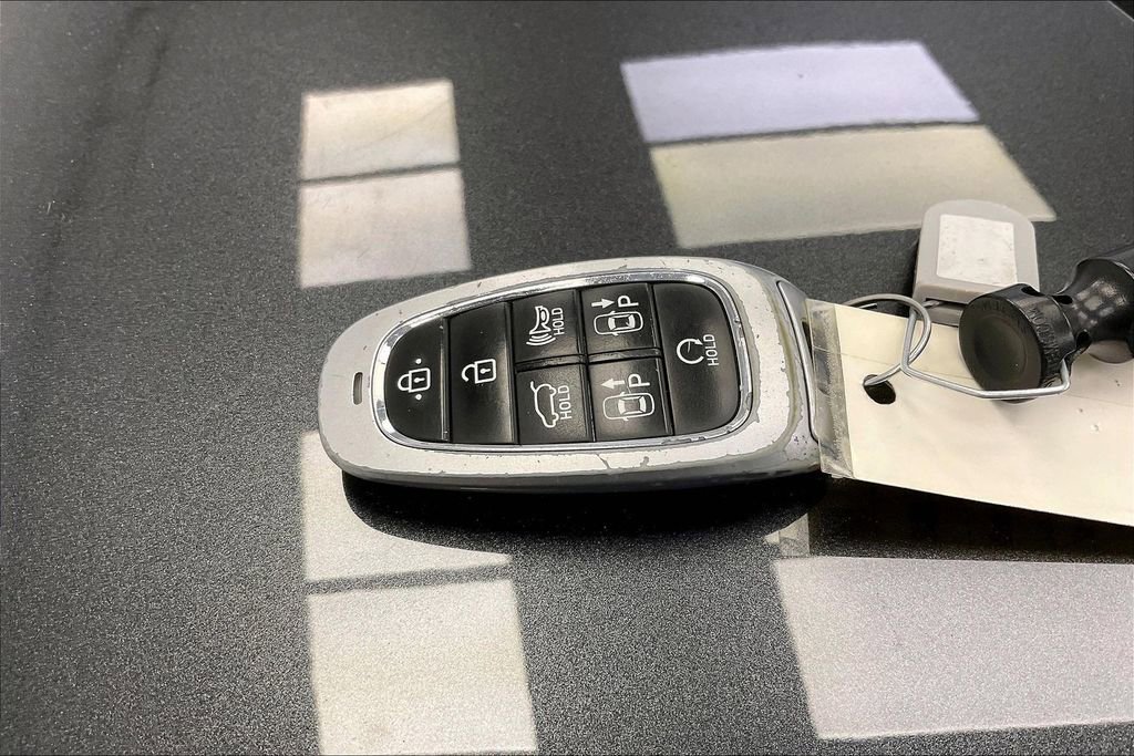 Certified 2022 Hyundai Tucson Limited w/ Cargo Package image 10