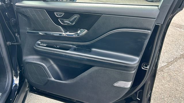 Used 2022 Lincoln Corsair FWD w/ Equipment Group 101A image 10