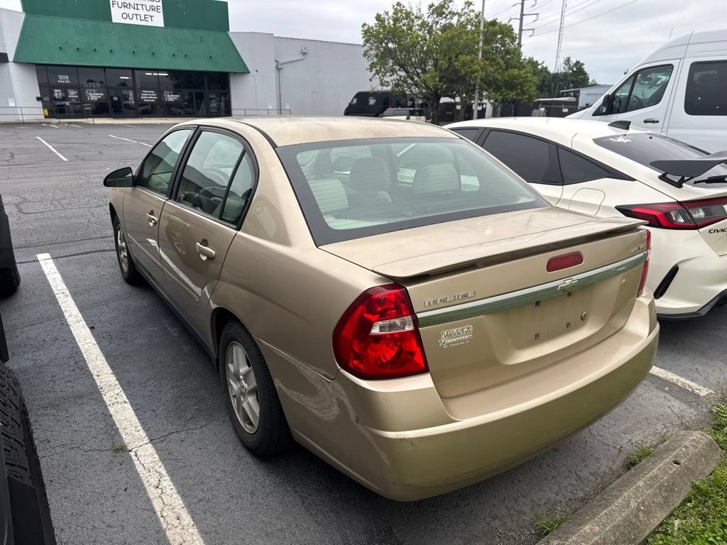 Used 2005 Chevrolet Malibu LS w/ Preferred Equipment Group FWD image 4