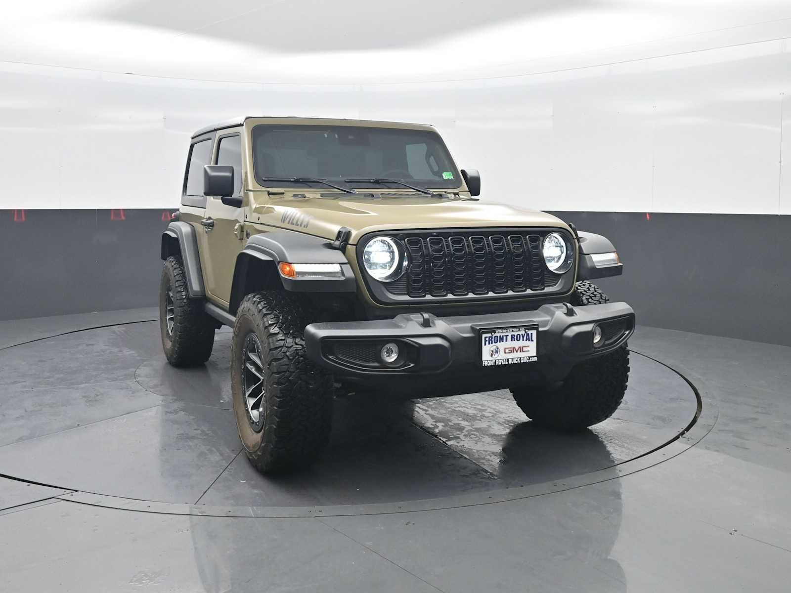 Used 2025 Jeep Wrangler Sport image 2