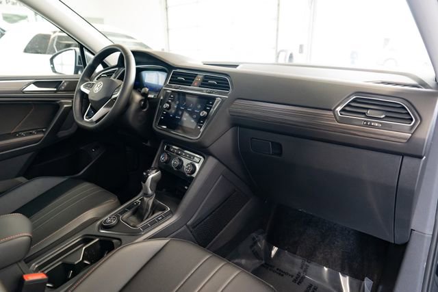Used 2024 Volkswagen Tiguan Wolfsburg Edition image 29