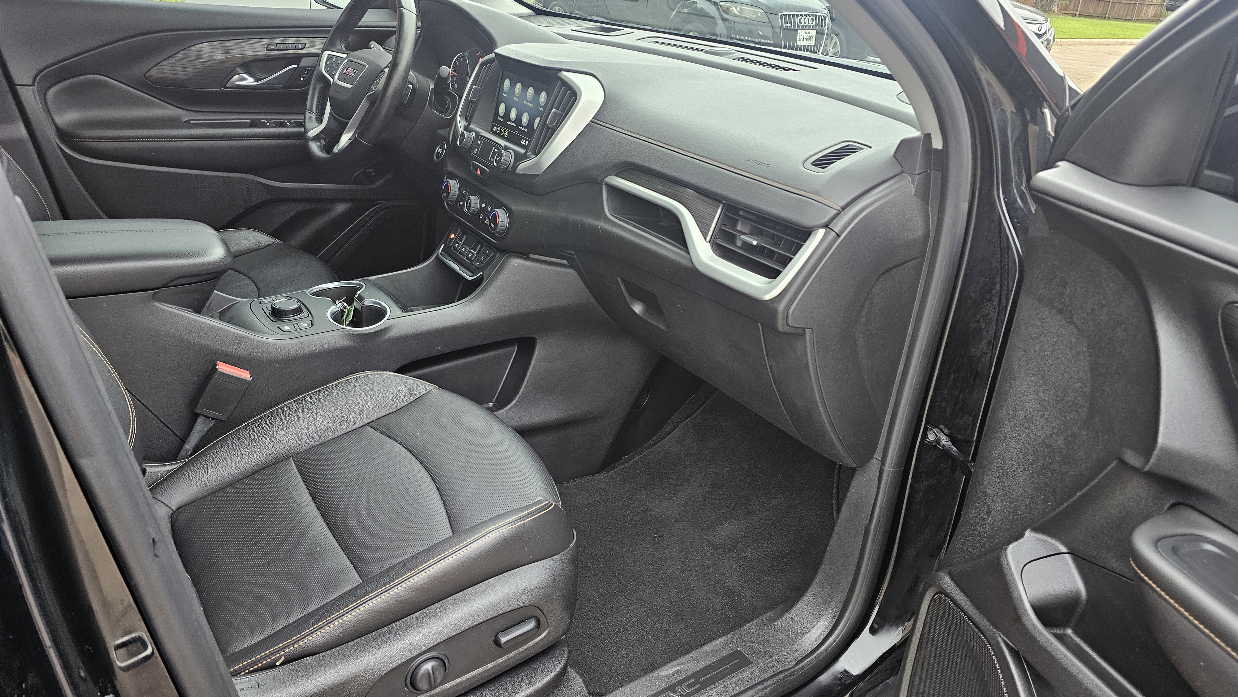 Used 2021 GMC Terrain SLT FWD image 29