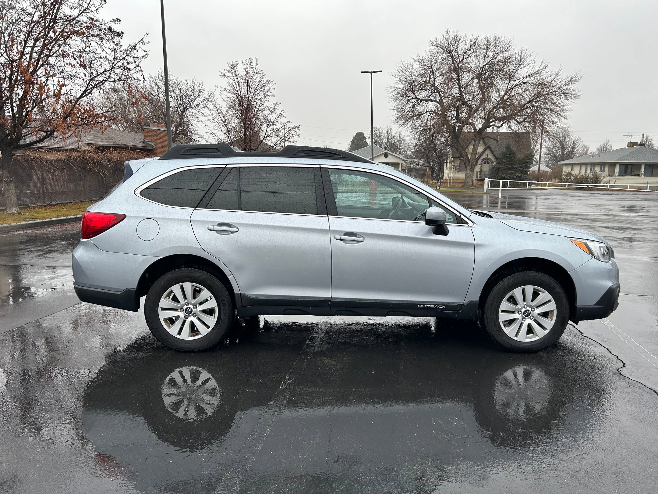 Used 2016 Subaru Outback 2.5i Premium image 5