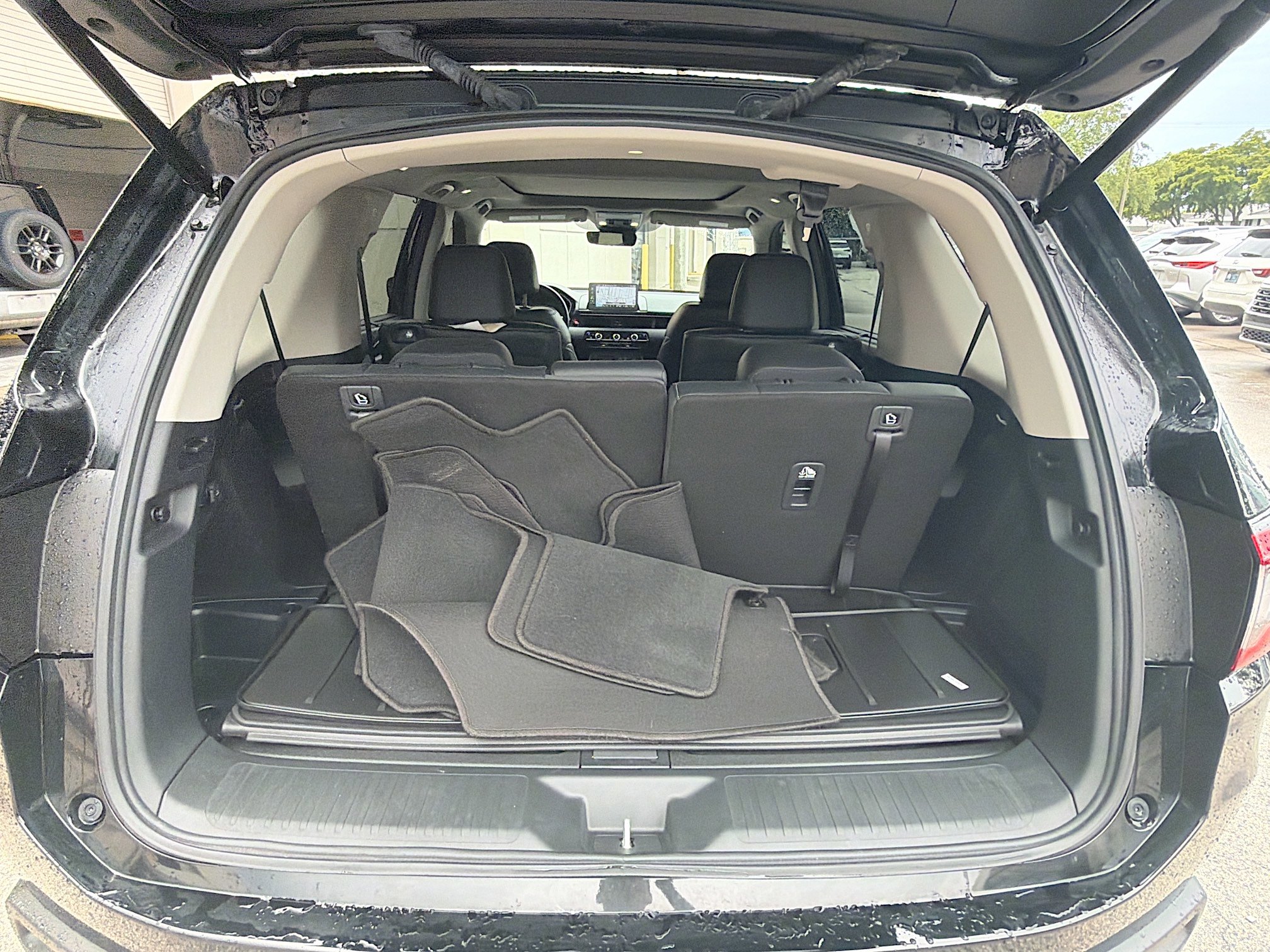 Used 2025 Honda Pilot Elite image 27