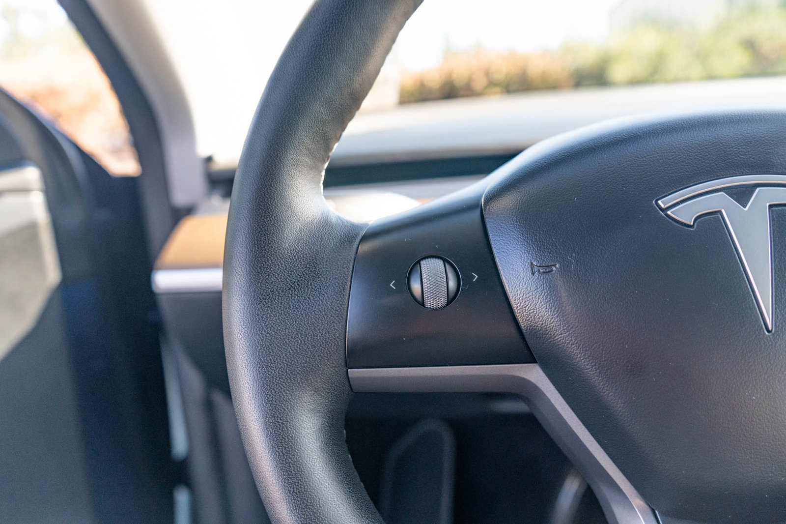 Used 2023 Tesla Model Y Long Range AWD/4WD image 24
