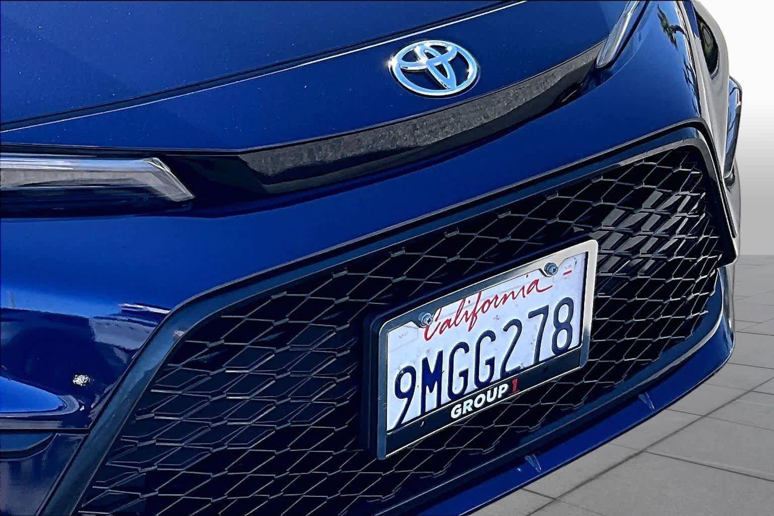 Used 2024 Toyota Corolla SE w/ SE Premium Package FWD image 28