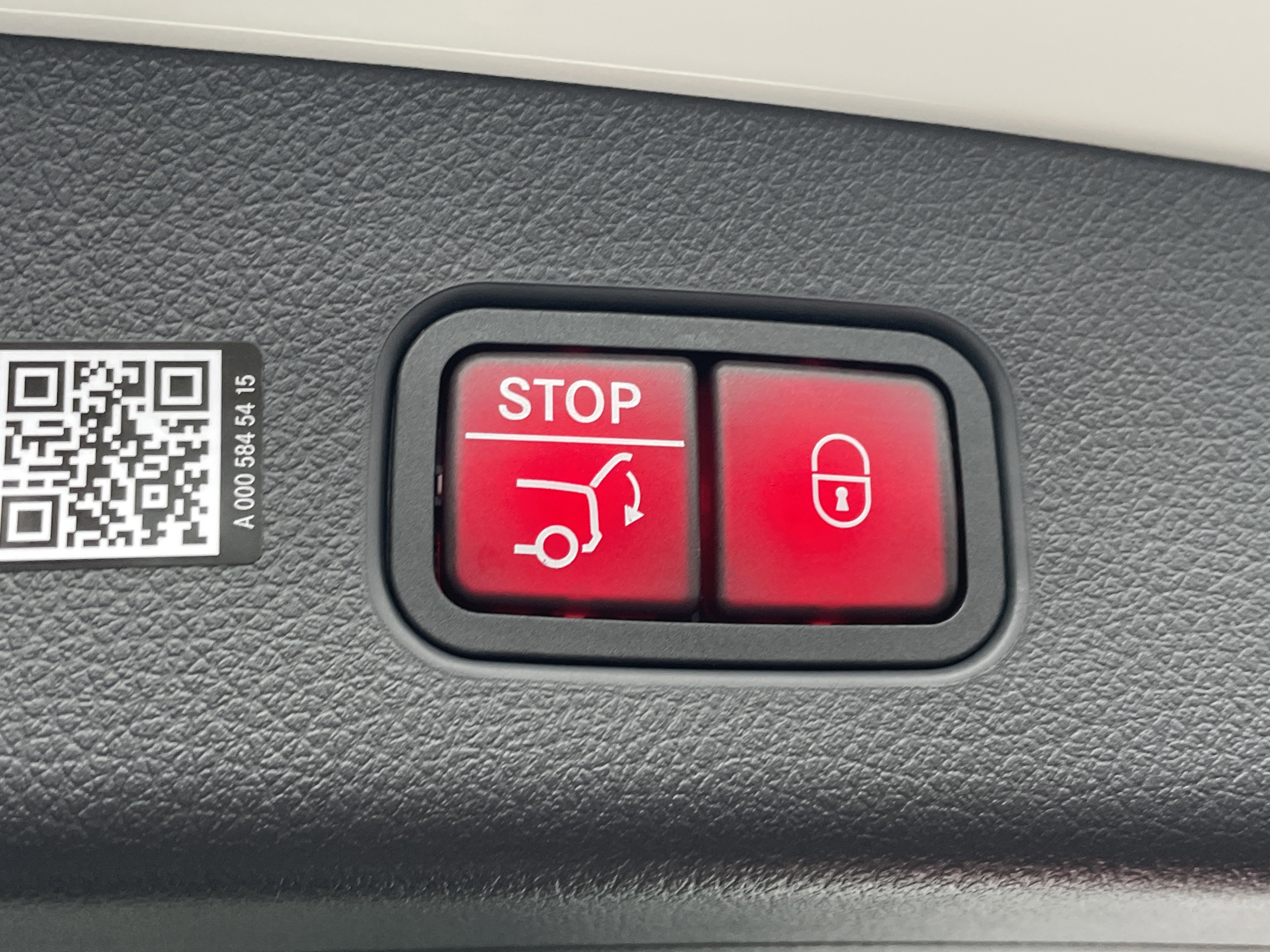 New 2026 Mercedes-Benz GLC 300 image 12