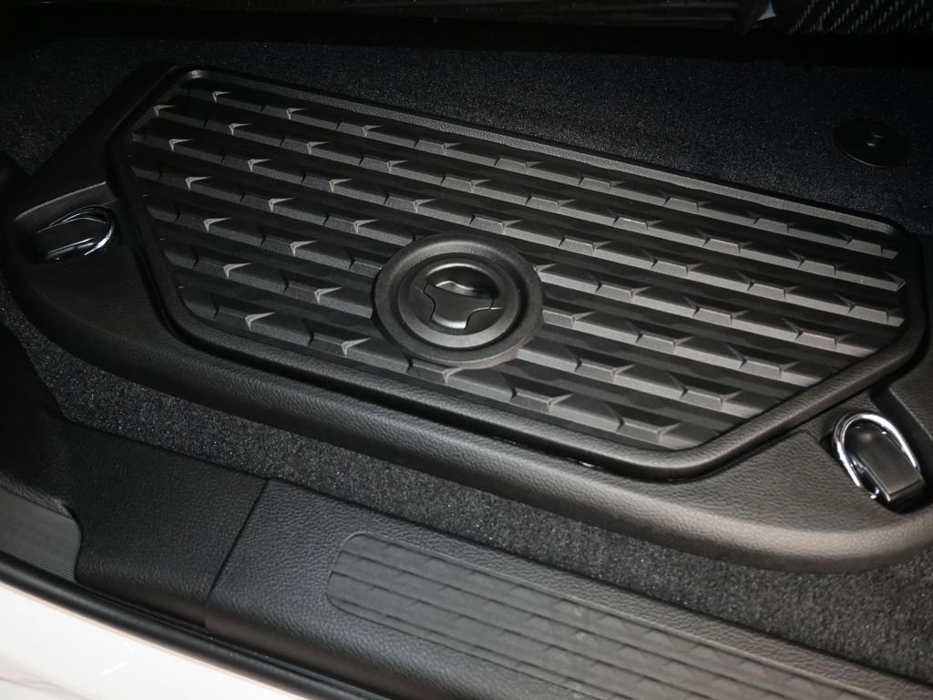 Used 2025 RAM 1500 Limited image 35