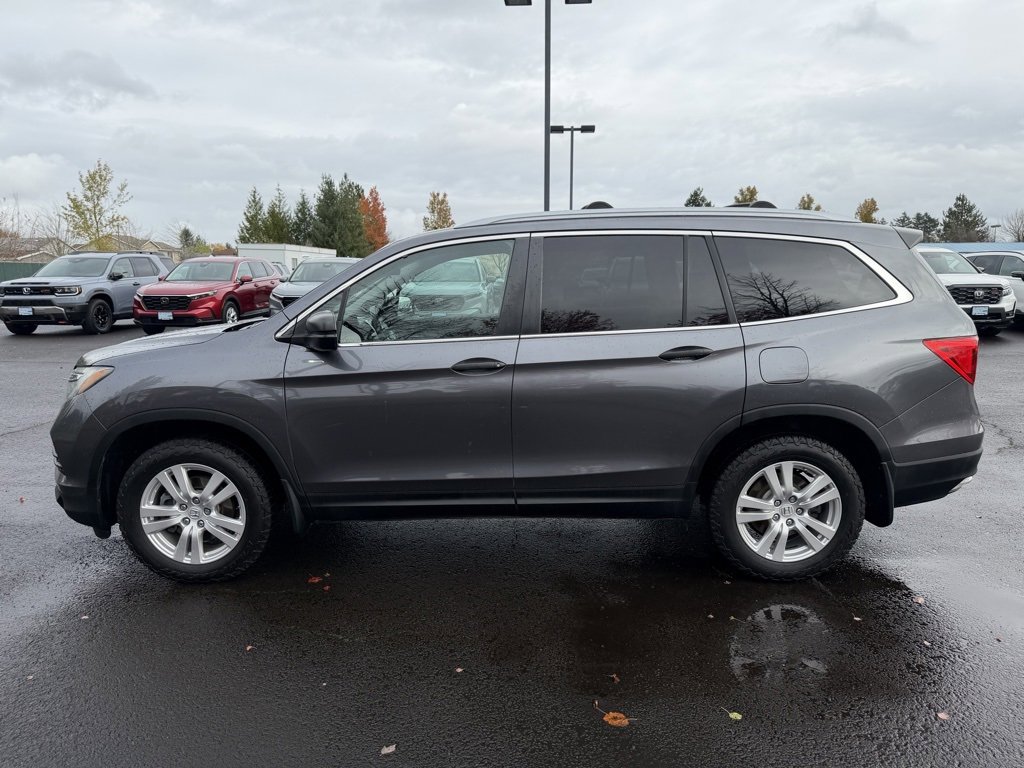 Used 2016 Honda Pilot LX image 5