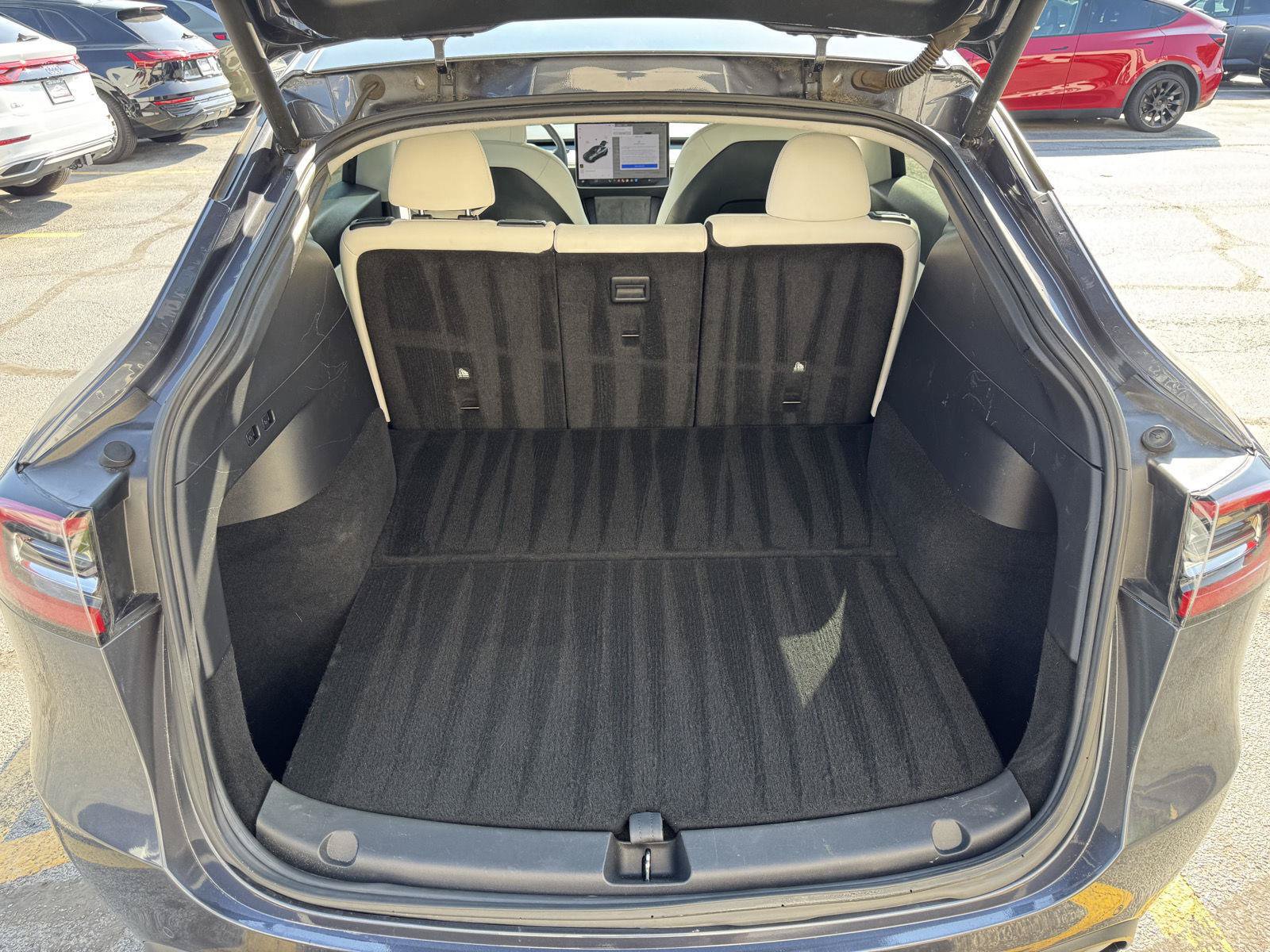 Used 2021 Tesla Model Y Long Range AWD/4WD image 36