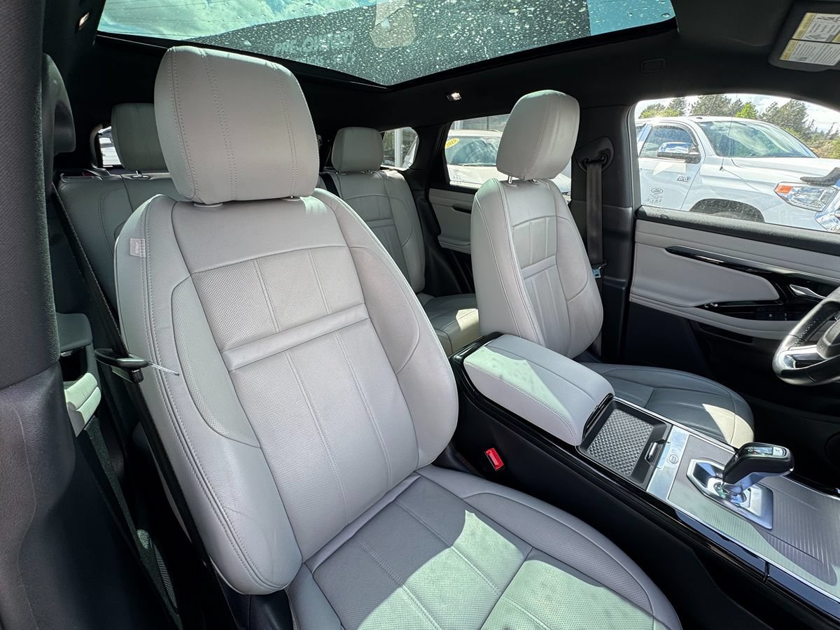Used 2020 Land Rover Range Rover Evoque S AWD/4WD image 27