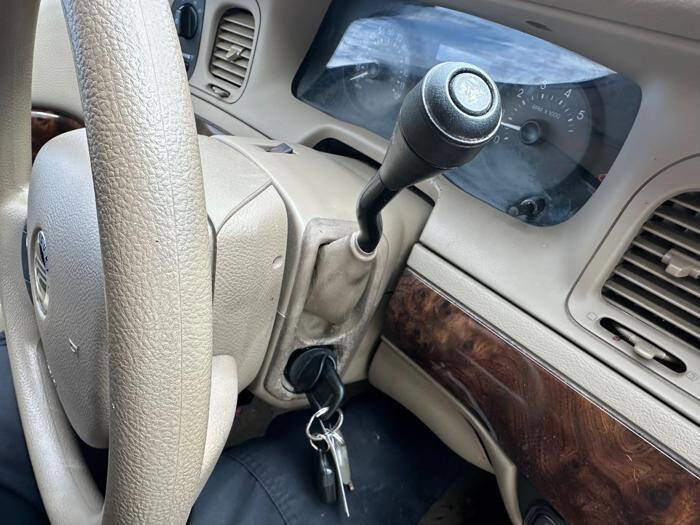 Used 2007 Mercury Grand Marquis GS RWD image 36