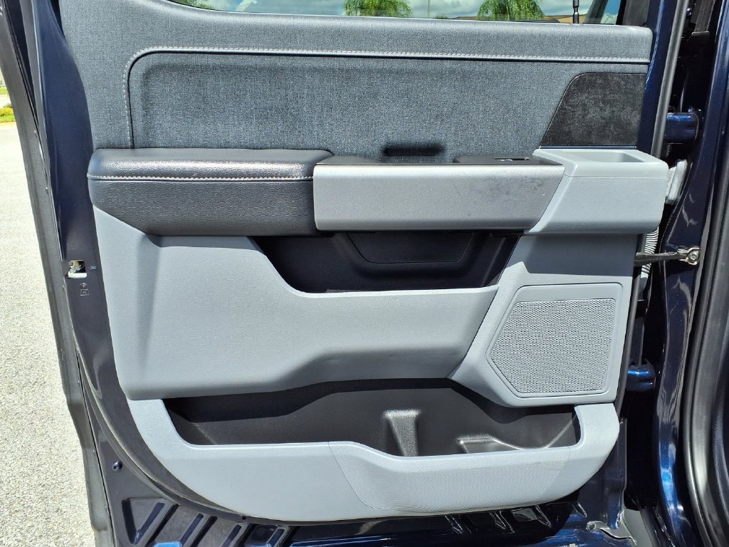 Used 2023 Ford F150 Lightning XLT AWD/4WD image 21