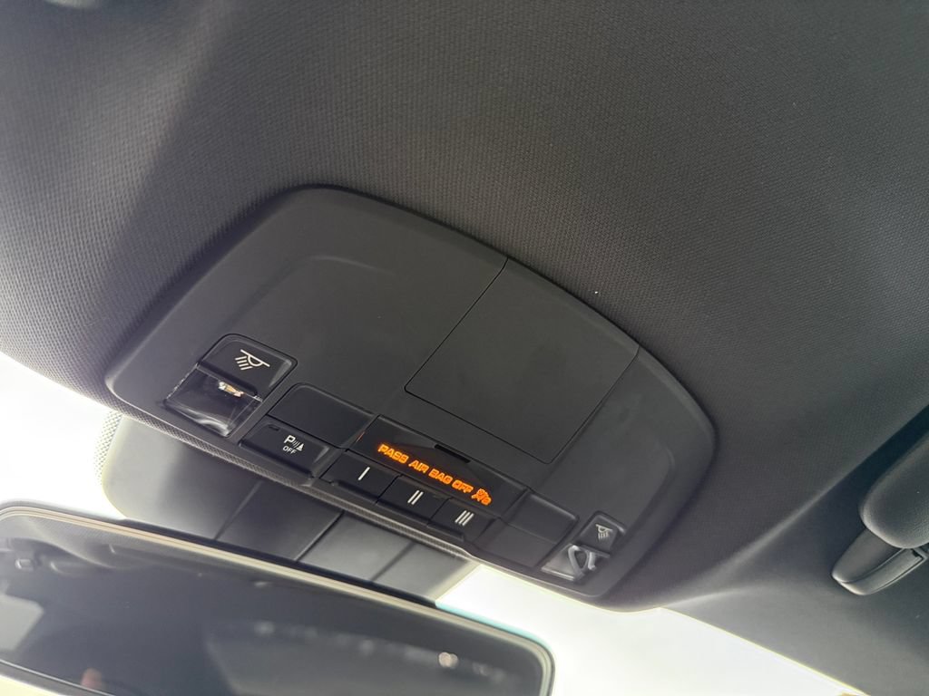 Used 2019 Porsche 718 Cayman RWD image 33