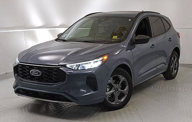 Certified 2023 Ford Escape ST-Line w/ Equipment Group 301A image 6