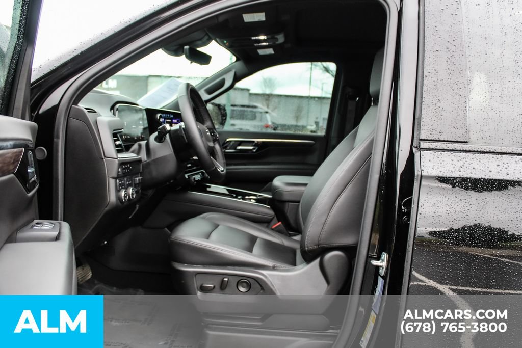 Used 2025 Chevrolet Tahoe Z71 w/ Z71 Off-Road Package AWD/4WD image 17
