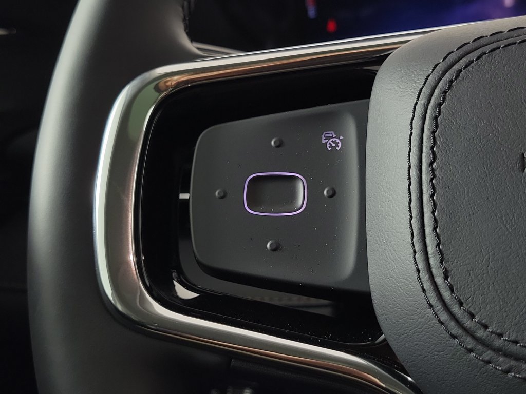 New 2026 Lincoln Nautilus Reserve AWD/4WD image 26