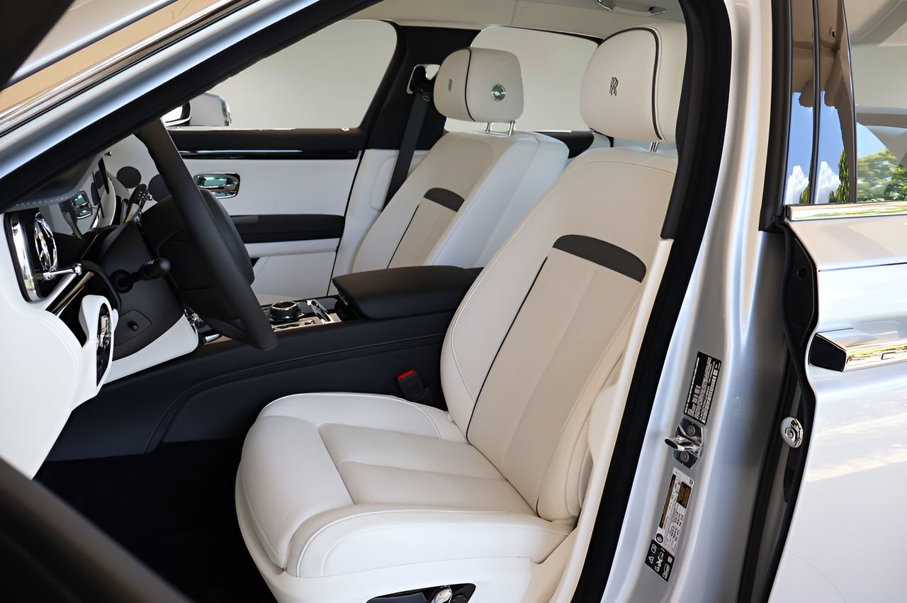New 2027 Rolls-Royce Ghost AWD/4WD image 14