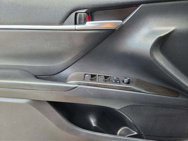 Used 2021 Toyota Camry SE w/ Convenience Package FWD image 31