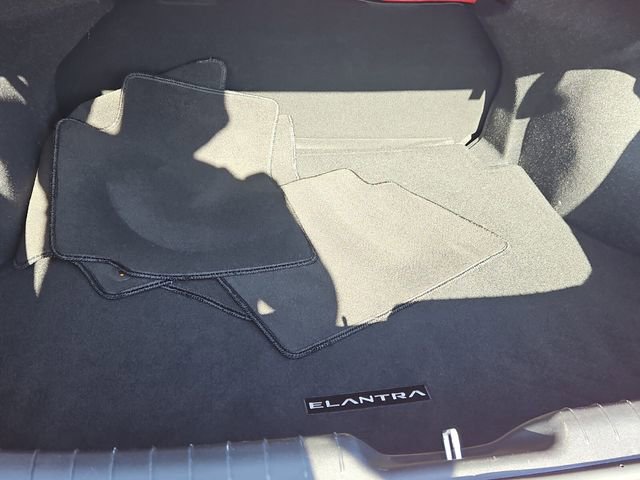 Used 2023 Hyundai Elantra SEL w/ Convenience Package image 15