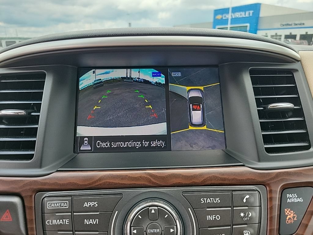 Used 2018 Nissan Pathfinder Platinum AWD/4WD image 25