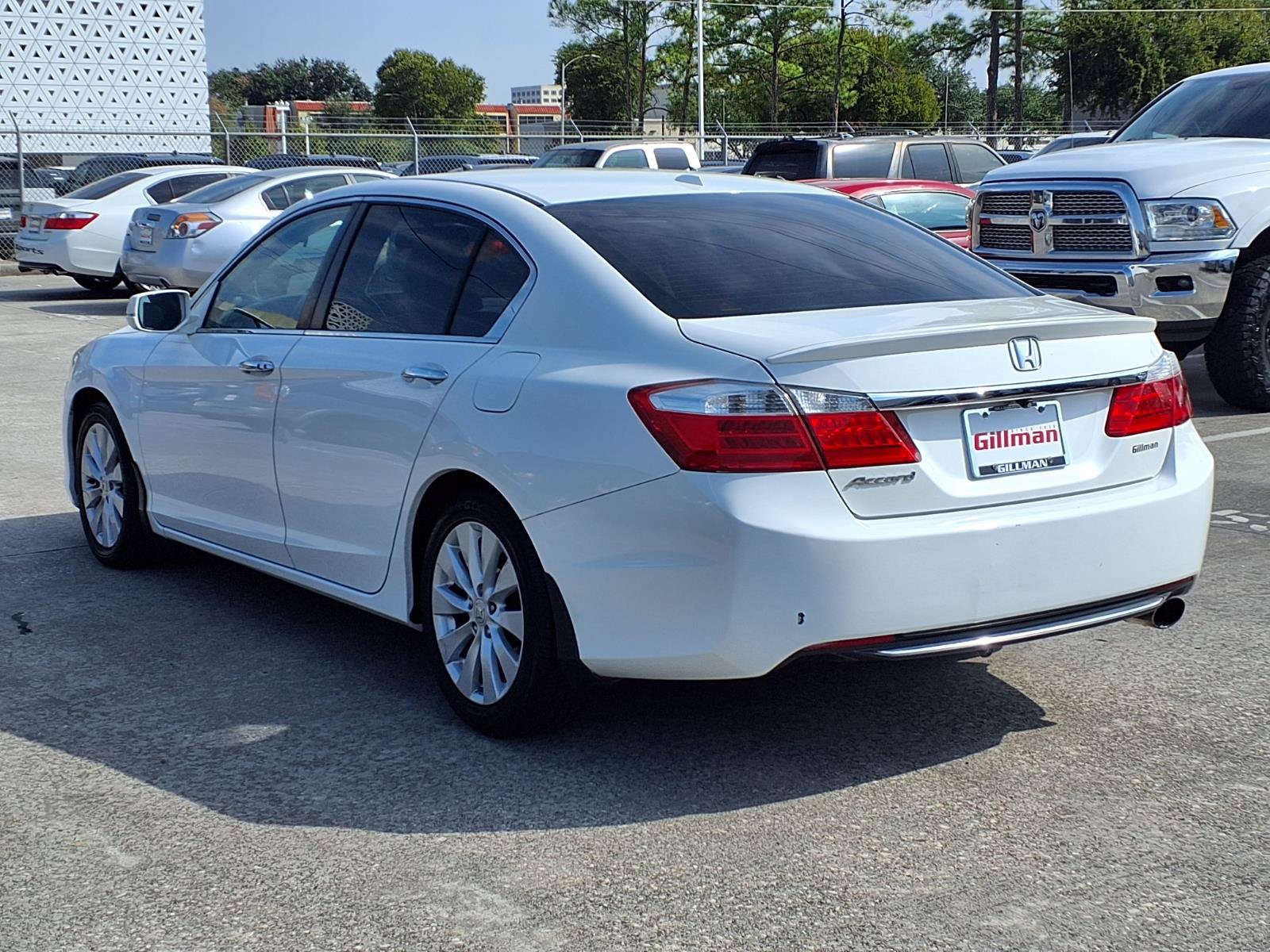 Used 2015 Honda Accord EX-L image 3