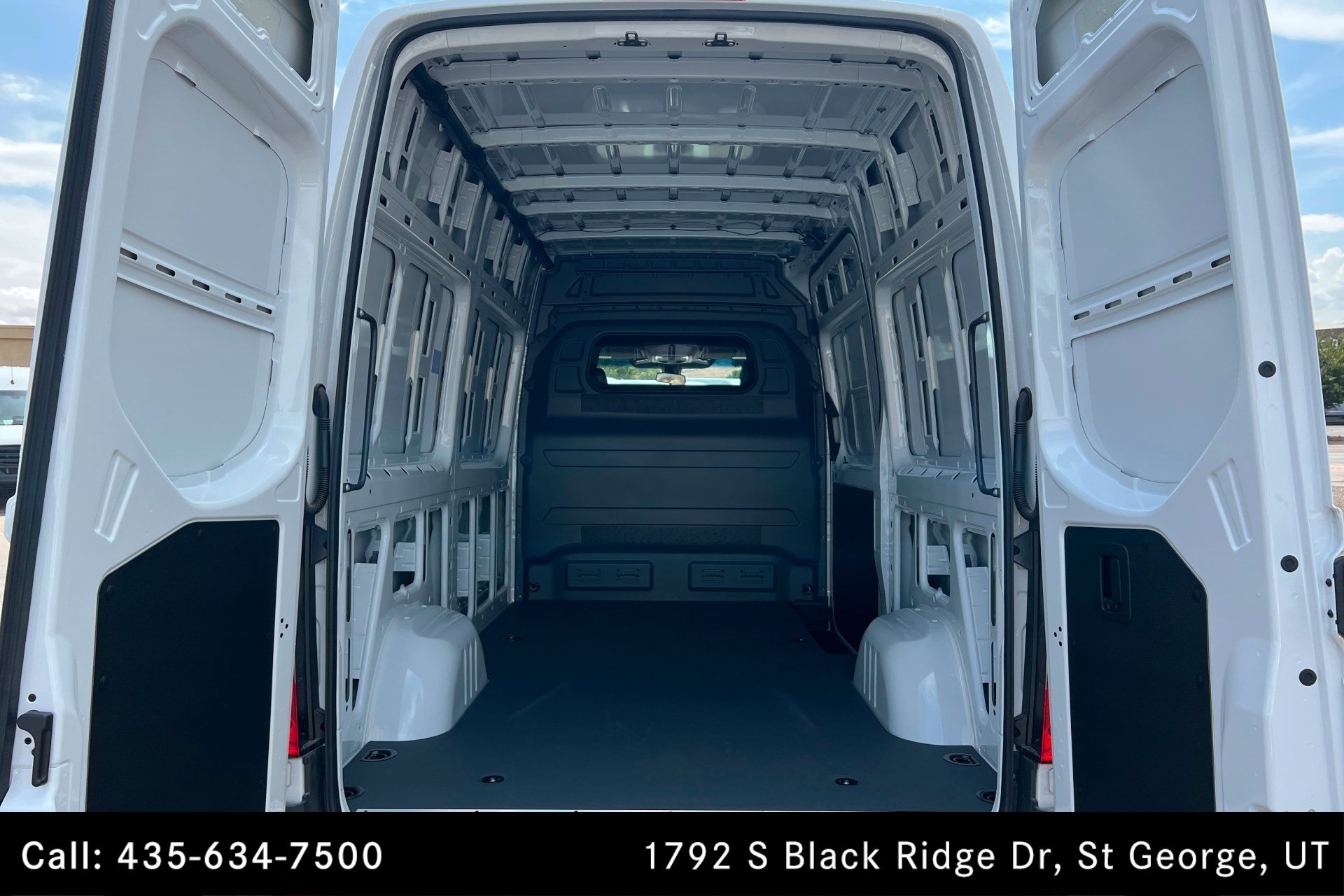 Used 2026 Mercedes-Benz Sprinter 2500 image 14