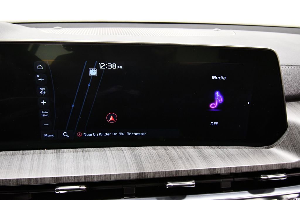 Used 2025 Kia Telluride SX w/ SX Captain's Chair Package image 28