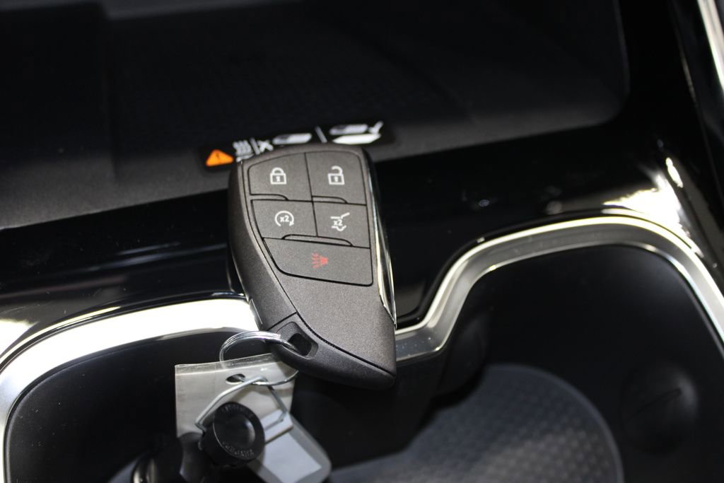 New 2026 Chevrolet Traverse RS w/ LPO, Floor Liner Package image 57