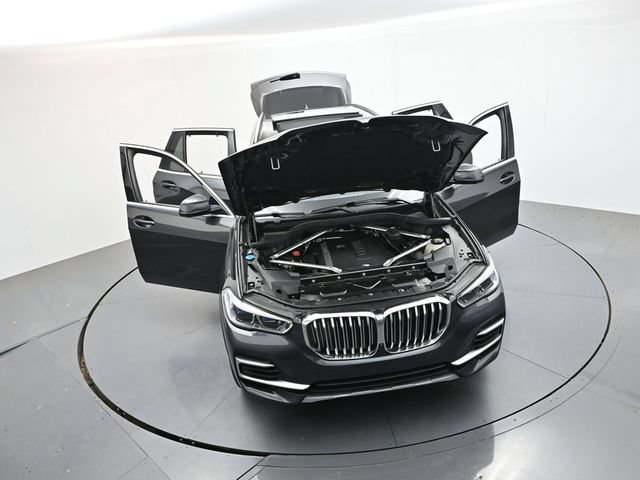 Used 2022 BMW X5 xDrive40i w/ Executive Package AWD/4WD image 49