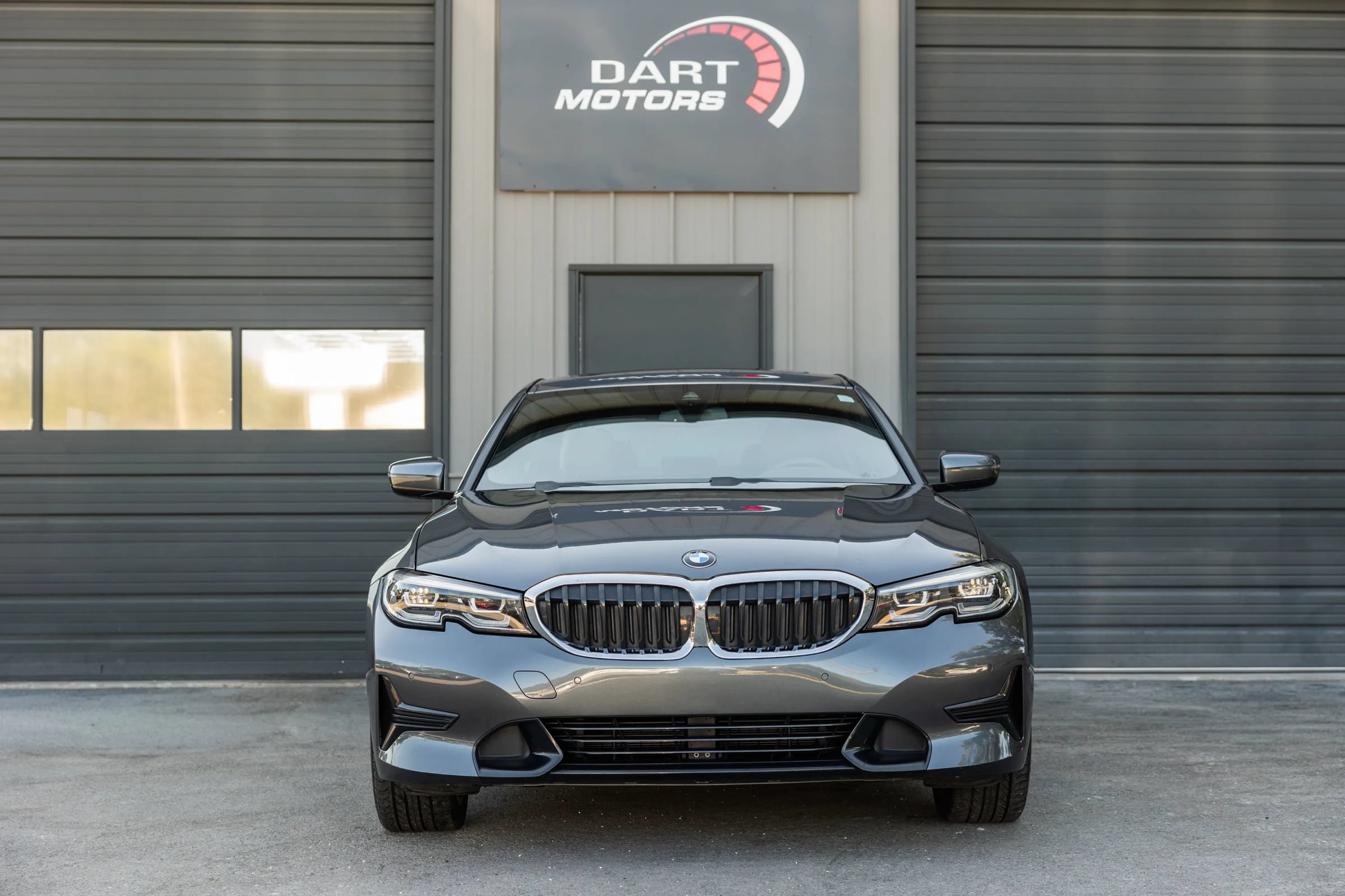 Used 2020 BMW 330i xDrive Sedan w/ Convenience Package AWD/4WD image 2