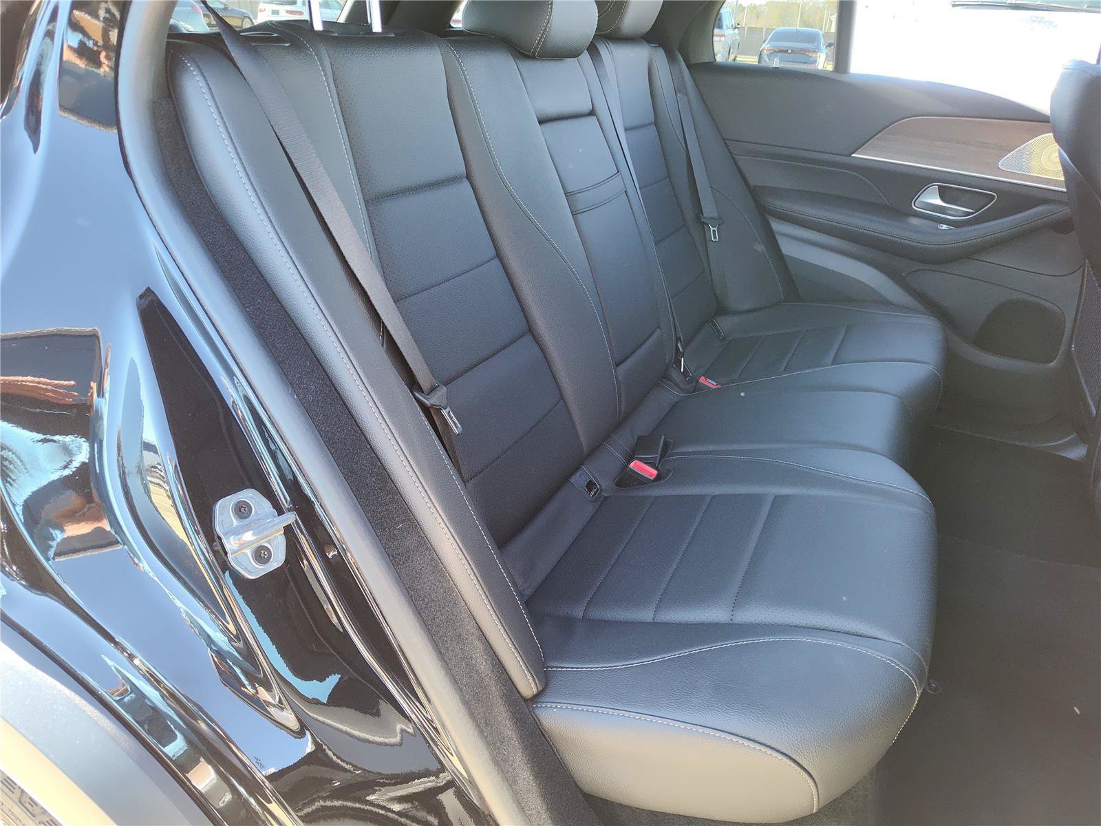 Used 2025 Mercedes-Benz GLE 350 4MATIC image 25