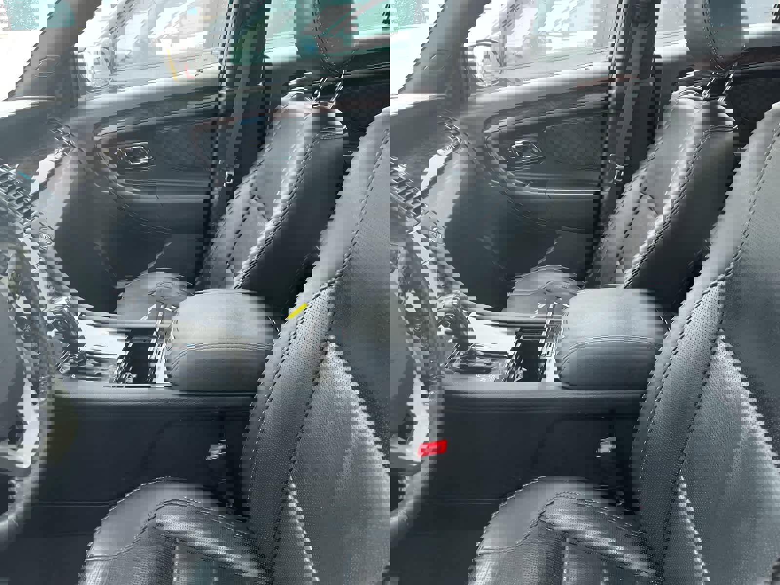 Used 2019 Ford Taurus Limited image 25