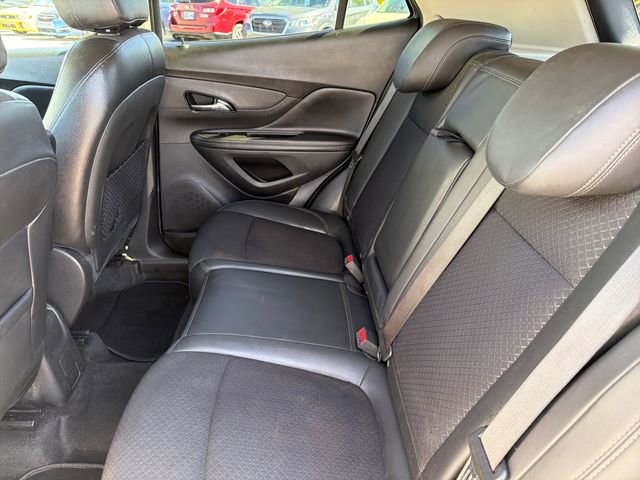 Used 2020 Buick Encore Preferred image 25
