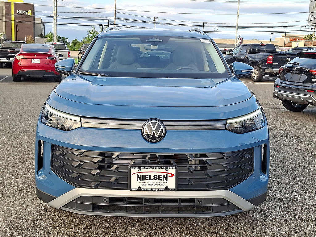 Used 2026 Volkswagen Tiguan SE AWD/4WD image 35