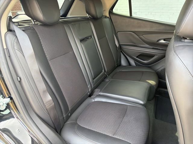 Used 2020 Buick Encore Preferred image 10