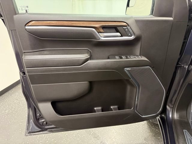 Used 2024 Chevrolet Silverado 1500 LT AWD/4WD image 10