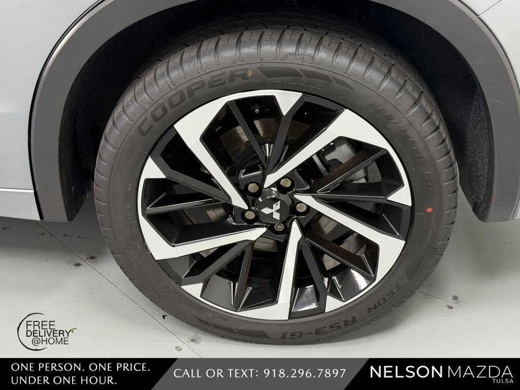 Used 2022 Mitsubishi Outlander SEL AWD/4WD image 12