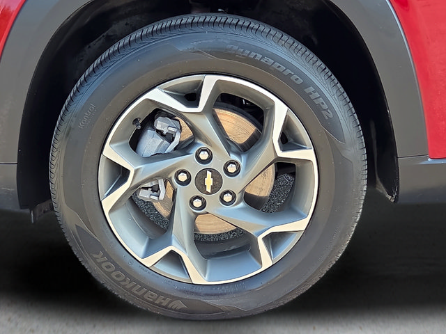 Used 2025 Chevrolet Trax LT w/ Driver Confidence Package FWD image 9