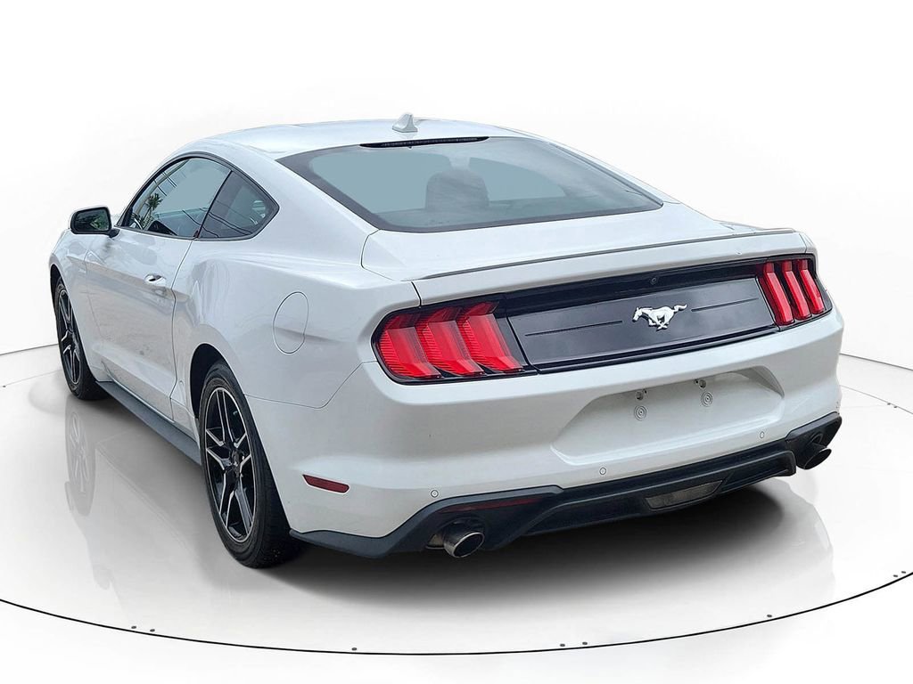 Used 2022 Ford Mustang Premium RWD image 4