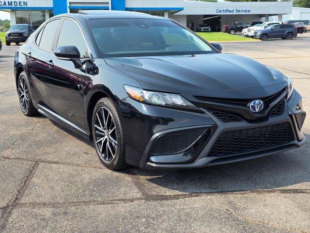 Used 2024 Toyota Camry SE w/ Audio Upgrade Package FWD image 17