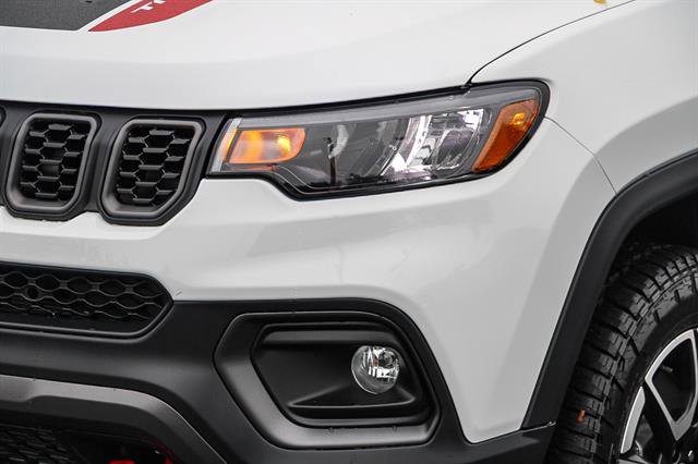New 2026 Jeep Compass Trailhawk image 8