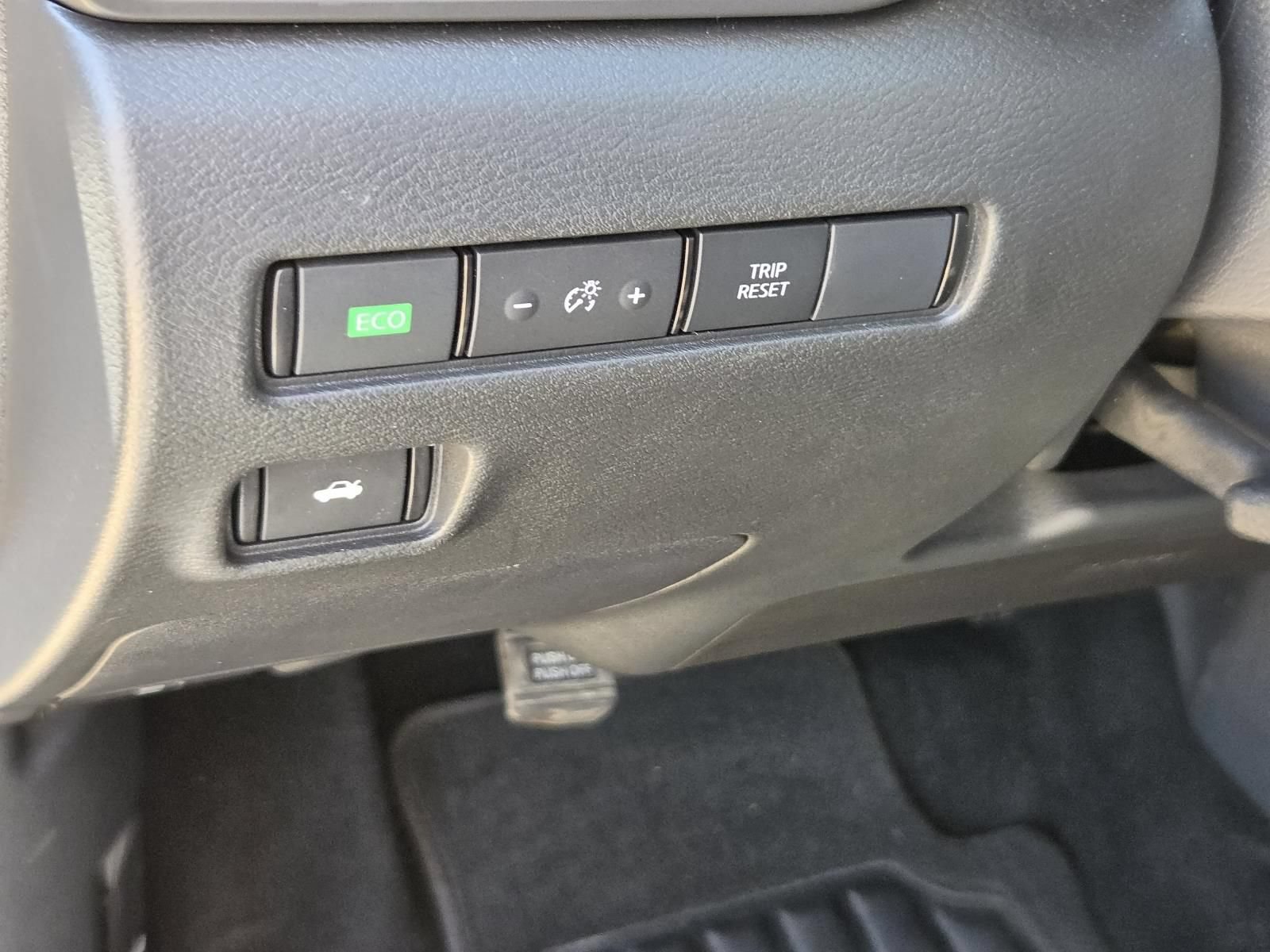 Certified 2025 Nissan Sentra S FWD image 21