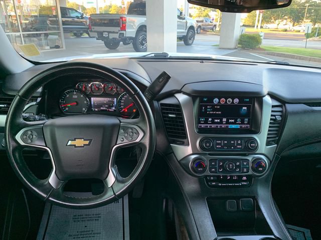 Used 2017 Chevrolet Suburban LS AWD/4WD image 18