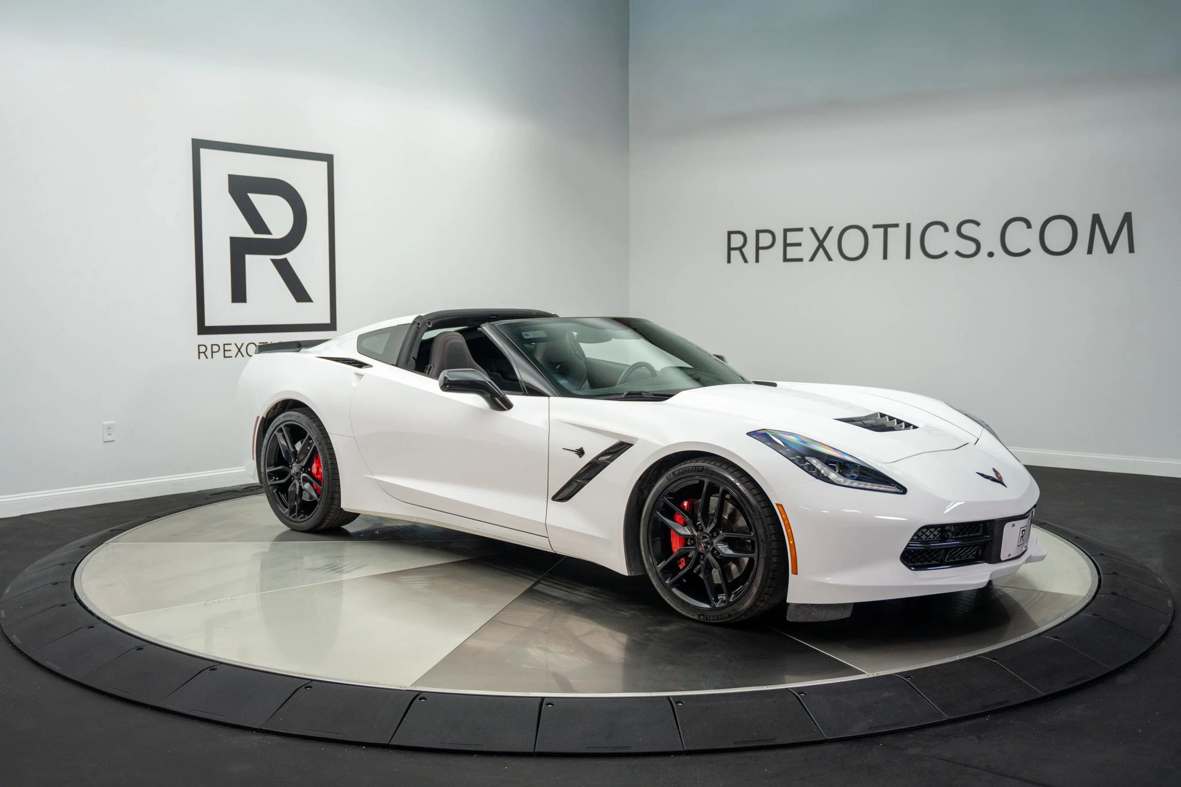 Used 2016 Chevrolet Corvette Stingray Coupe w/ 3LT Preferred Equipment Group image 19