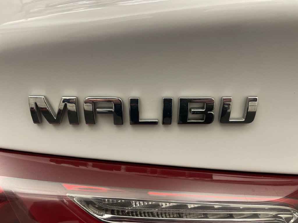 Used 2019 Chevrolet Malibu LT FWD image 23