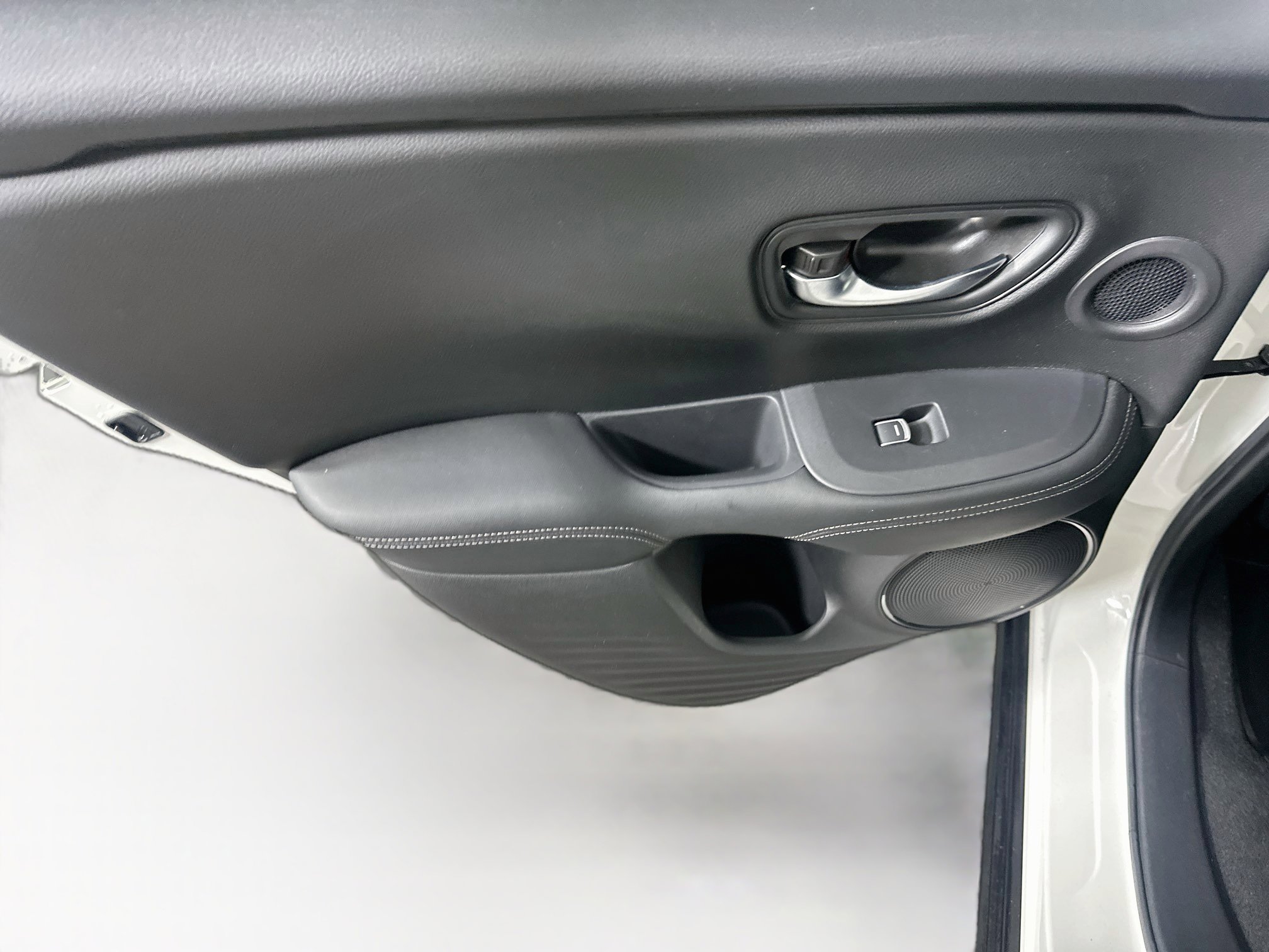 Used 2024 Honda HR-V EX-L image 25