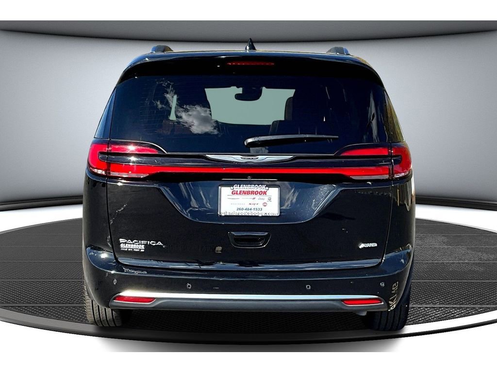 Used 2024 Chrysler Pacifica Pinnacle image 5